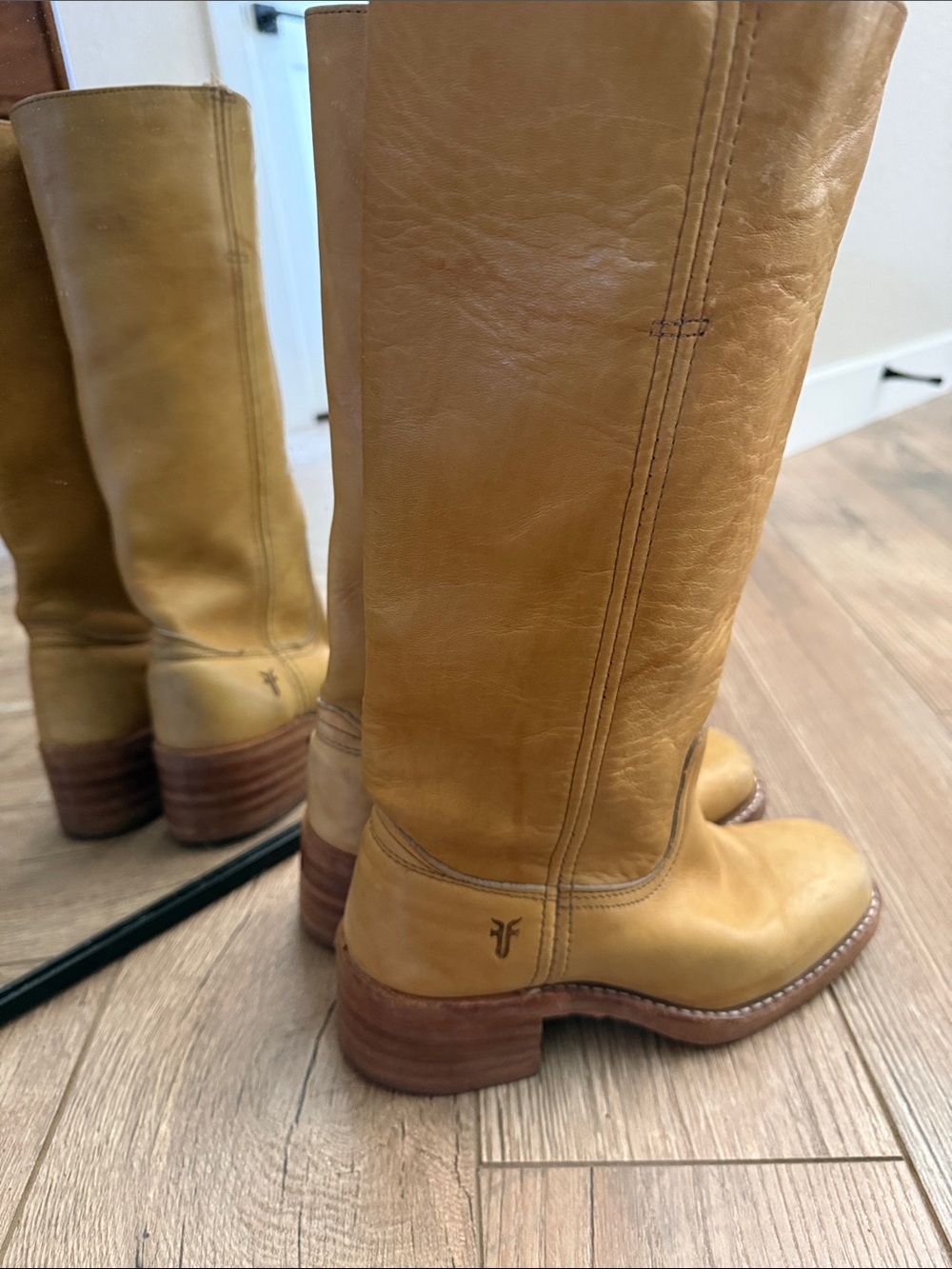 FRYE CAMPUS 14L Banana Leather Boots - Picture 4 of 13